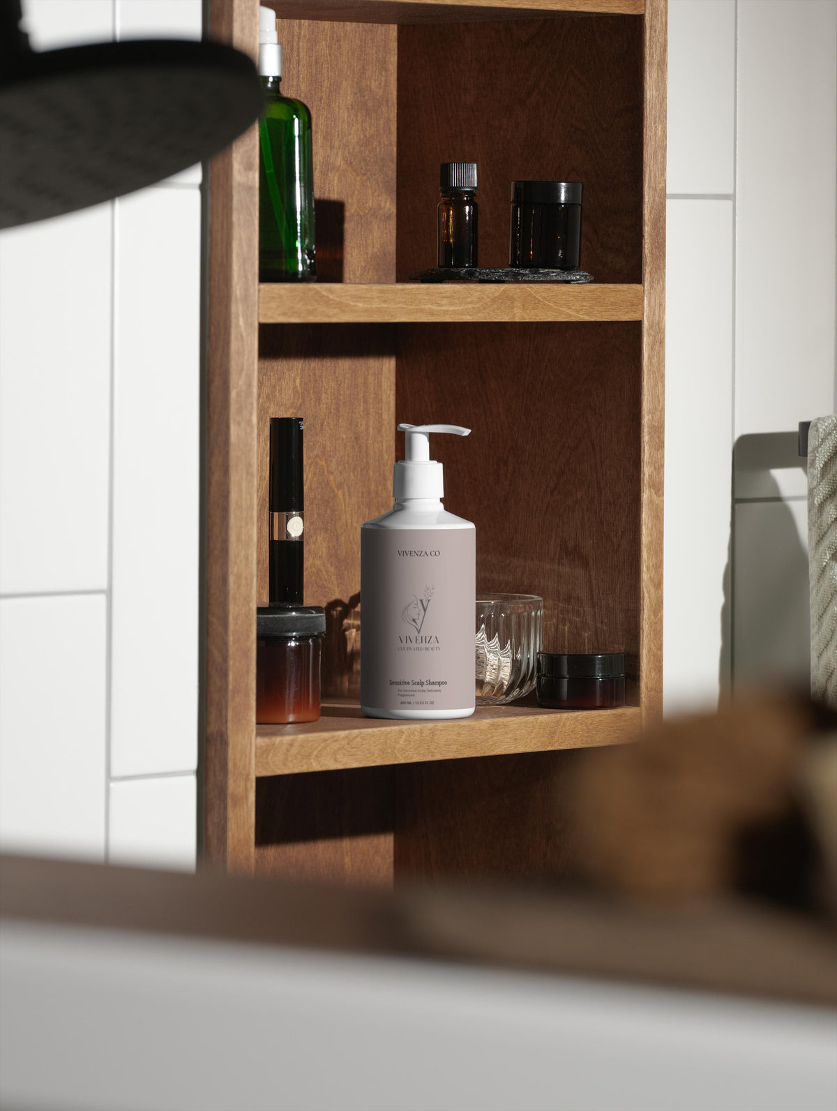 VIVENZA CO  Sensitive Scalp Shampoo – Gentle Hydrating Formula for Dry & Delicate Scalps